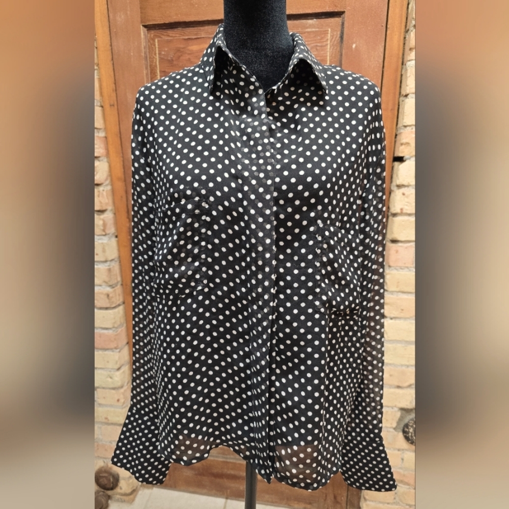 Tea and Rose Large Black and White Polka-dot blouse